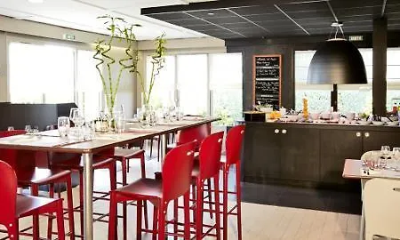 Hotel Kyriad Direct Ouest - Zenith 3*
